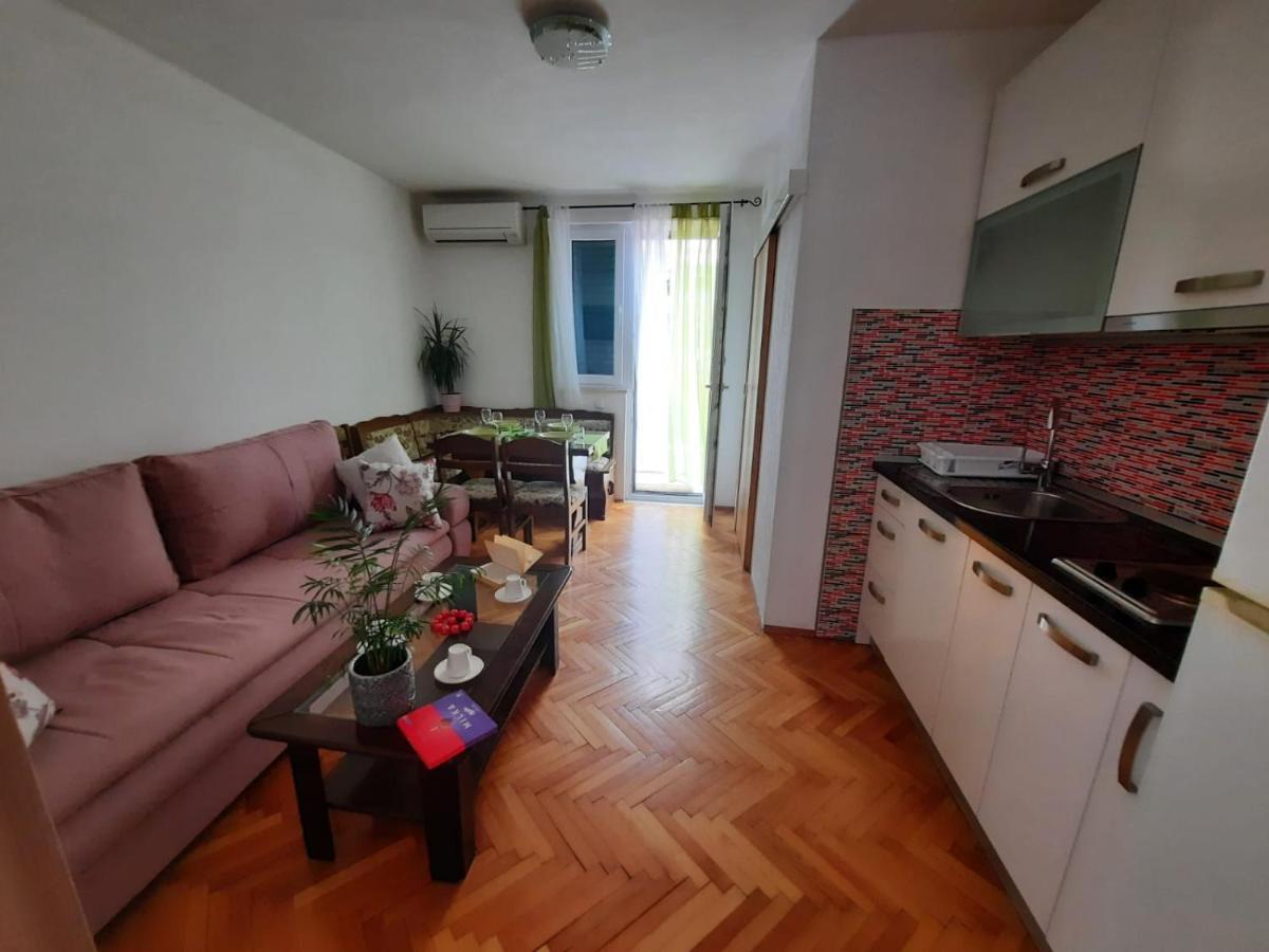 Apartments Ivan Makarska Esterno foto